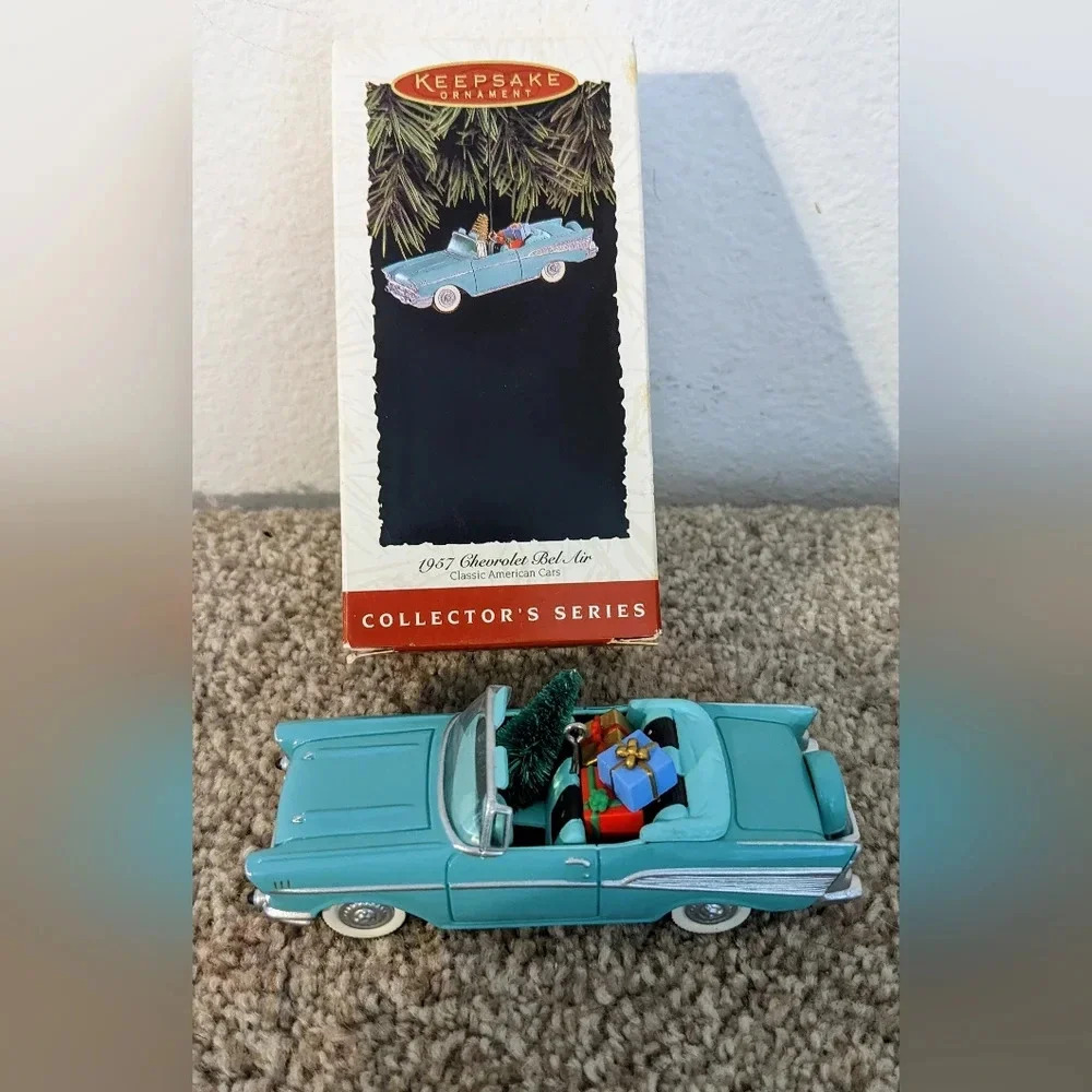 1994 Chevrolet 1957 Bel Air Hallmark Retired Series Ornament‎